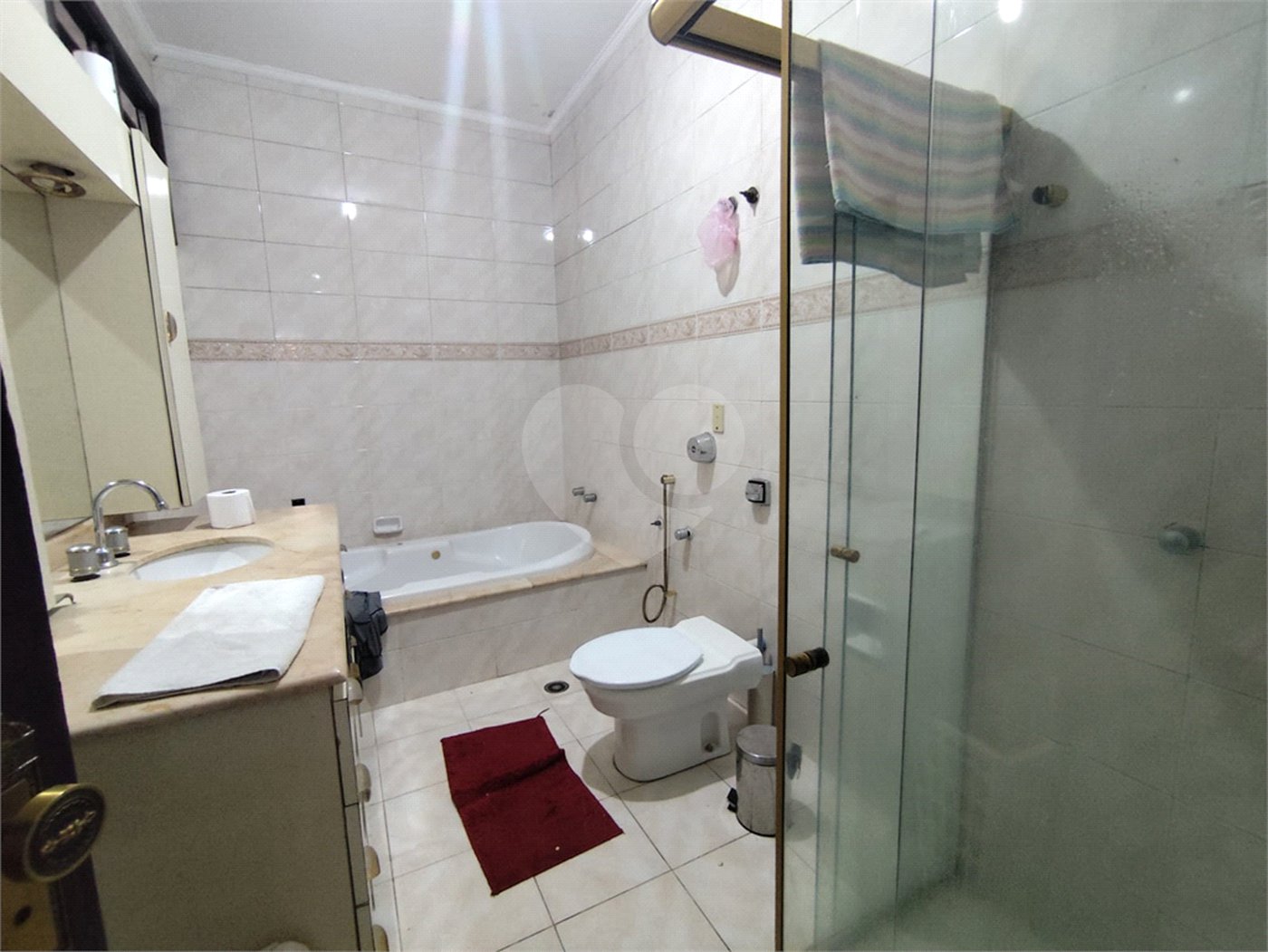 Sobrado à venda com 3 quartos, sendo 1 suíte, em Tremembé, São Paulo, SP