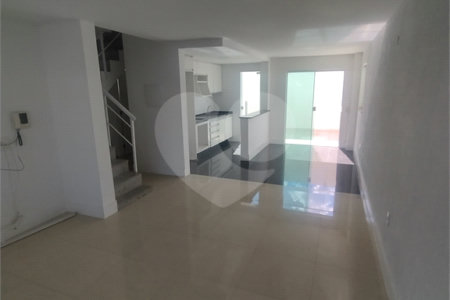 Casa à venda com 3 quartos, sendo 1 suíte, em Campo Grande, Rio de Janeiro, RJ