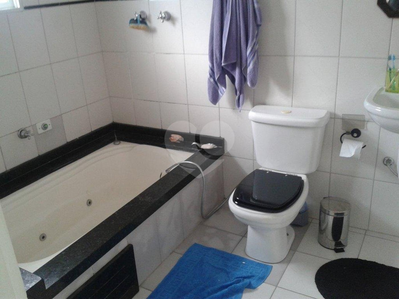 Sobrado à venda com 6 quartos, sendo 1 suíte, em Santa Teresinha, São Paulo, SP