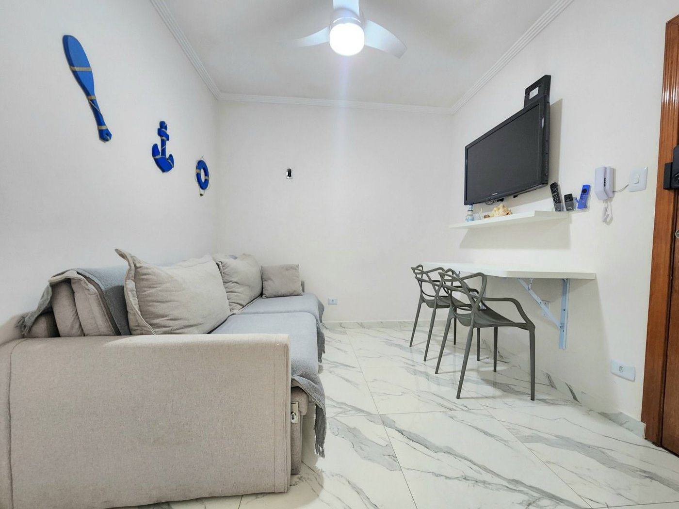 Apartamento mobiliado próximo da praia com 1 dormitório à venda, 32 m² por R$ 390.000 - Embaré - Santos/SP