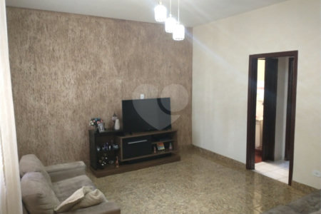 Sobrado à venda com 3 quartos em Chácara Inglesa, São Paulo, SP