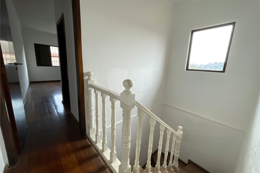 Sobrado à venda com 4 quartos, sendo 1 suíte, em Vila Nova Cachoeirinha, São Paulo, SP