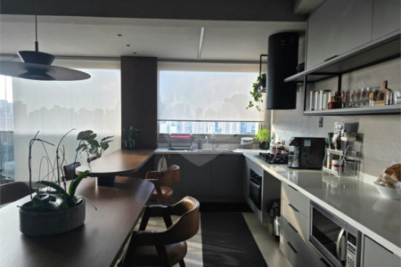 Apartamento à venda ou para alugar com 3 suítes em Perdizes, São Paulo, SP