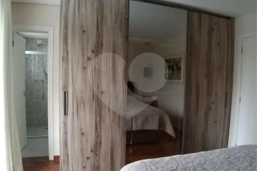 Casa à venda com 3 quartos, sendo 1 suíte, em Saúde, São Paulo, SP