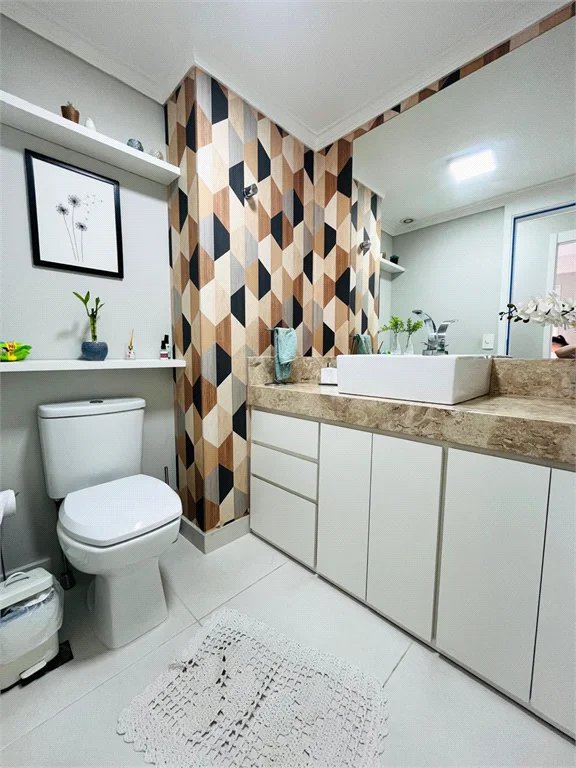 Apartamento à venda com 2 quartos, sendo 1 suíte,  em Jardim Vazani, São Paulo, SP