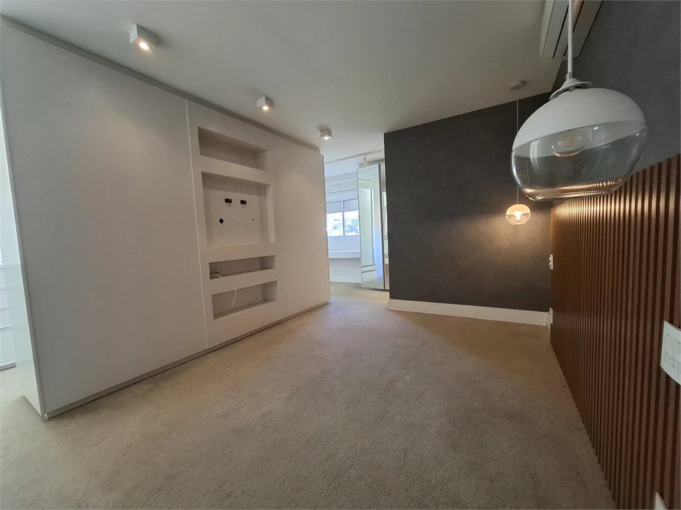 Apartamento à venda com 3 suítes em Vila Ipojuca, São Paulo, SP