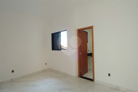 Casa de Vila à venda com 2 suítes em Wanel Ville, Sorocaba, SP