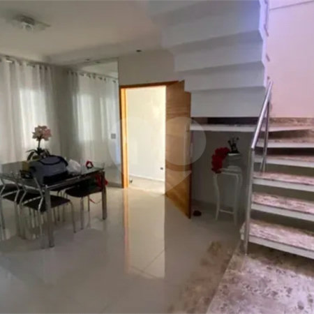 Sobrado à venda com 4 quartos, sendo 1 suíte, em Jardim Colorado, São José dos Campos, SP