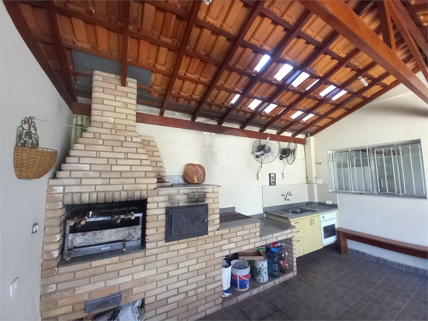 Sobrado à venda com 4 quartos, sendo 2 suítes, em Tremembé, São Paulo, SP