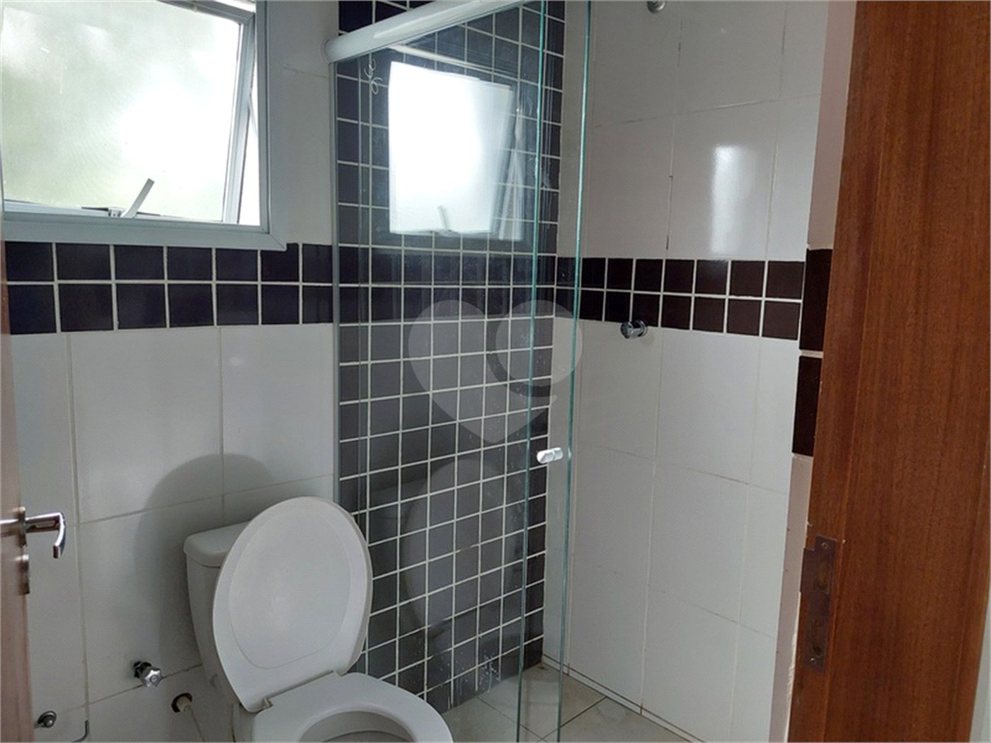 Casa à venda com 3 quartos, sendo 1 suíte, em Barreiro, Mairiporã, SP