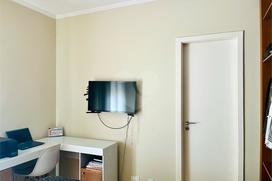 Casa à venda com 3 quartos, sendo 2 suítes, no condomínio Res Green Villagge, São Paulo - SP