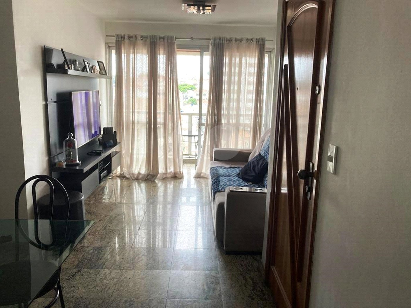 Apartamento à venda com 3 quartos, sendo 1 suíte, em Vila Guilherme, São Paulo, SP