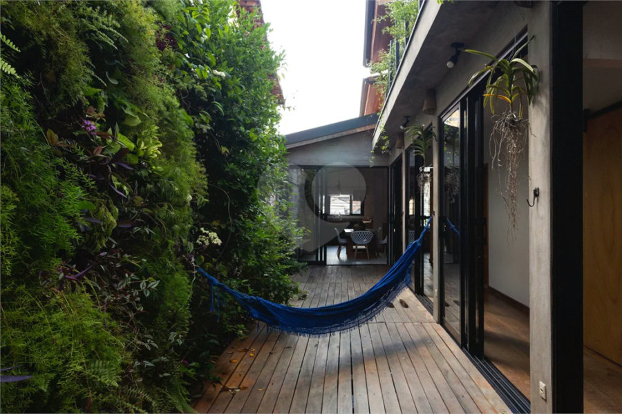 Casa Térrea à venda com 3 quartos, sendo 2 suítes, em Lapa, São Paulo, SP