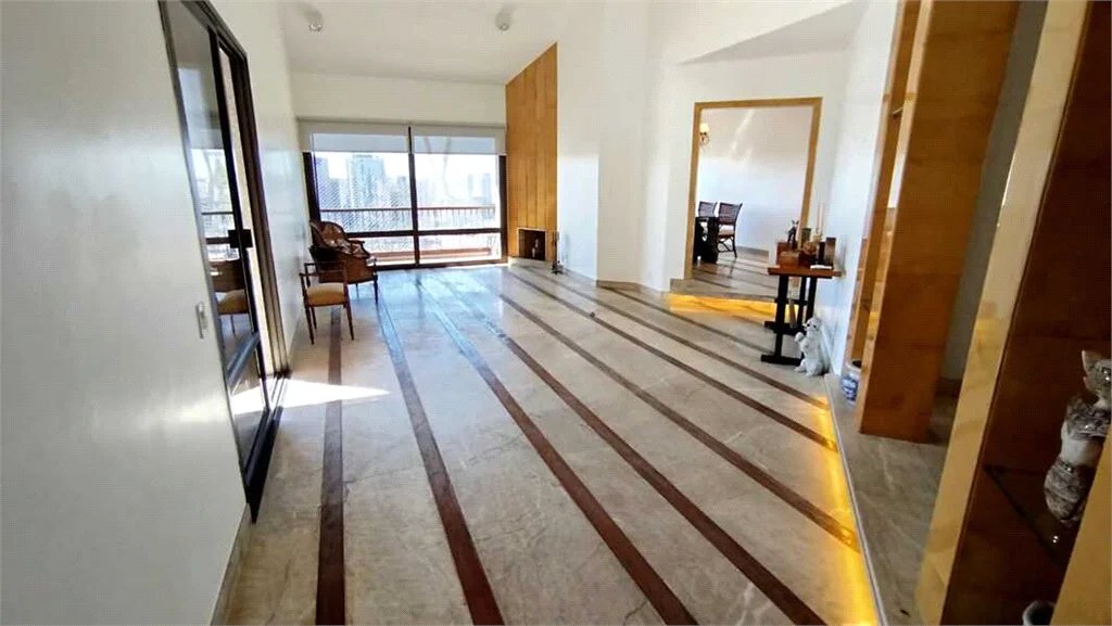 Duplex para alugar com 3 suítes em Real Parque, São Paulo, SP