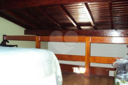 Sobrado à venda com 8 quartos em Vila Medeiros, São Paulo, SP