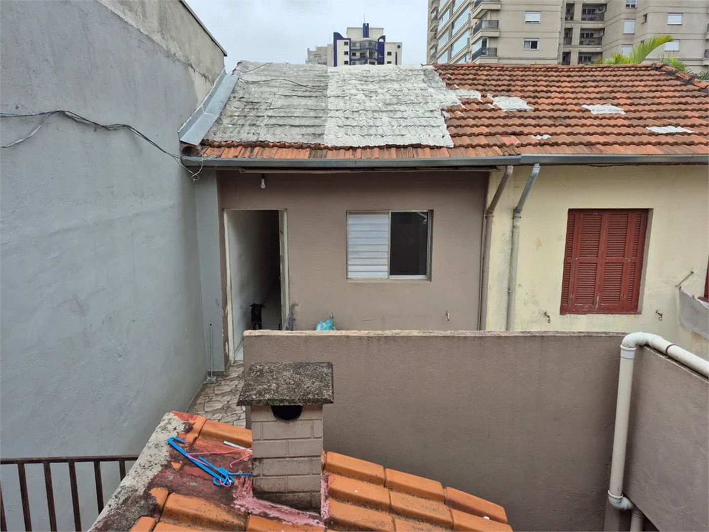 Sobrado à venda com 4 quartos, sendo 2 suítes, em Vila Romana, São Paulo, SP
