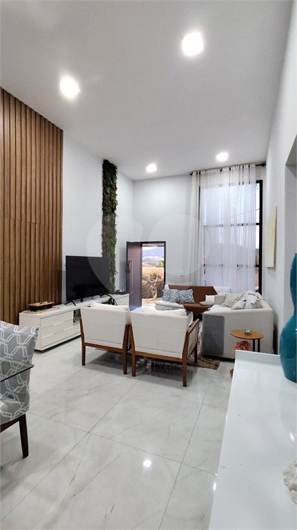 Casa à venda com 3 suítes em Alpes D'ouro, Bom Jesus dos Perdões, SP