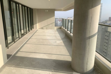 Apartamento à venda com 4 quartos, sendo 2 suítes, em Brooklin Paulista, São Paulo, SP