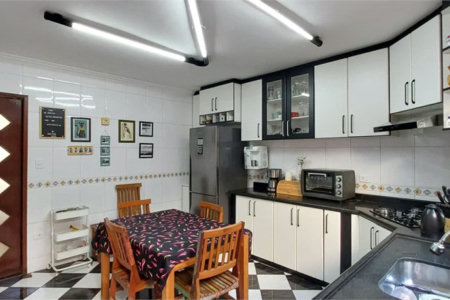Casa à venda com 2 quartos, sendo 1 suíte,  em Parque Residencial da Lapa, São Paulo, SP