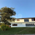 Casa à venda com 6 quartos, sendo 2 suítes, no condomínio Alpes de Mairiporã, Mairiporã - SP