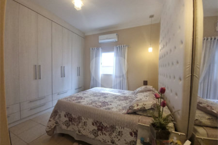 Casa à venda com 4 quartos, sendo 1 suíte,  no condomínio Ibiti do Paço, Sorocaba - SP