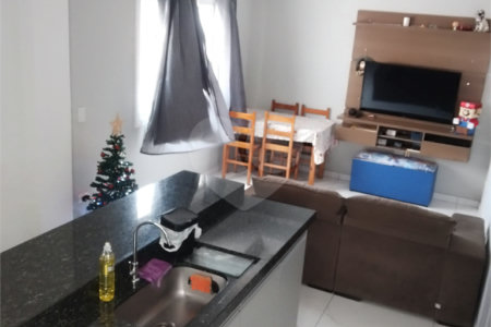 Apartamento à venda com 2 quartos em Maracanã, Praia Grande, SP