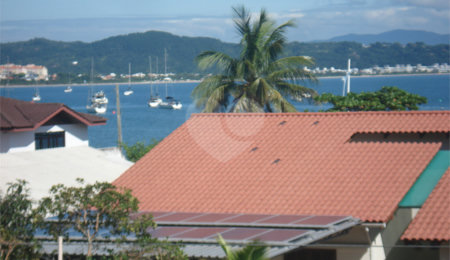 Apartamento à venda com 3 quartos, sendo 1 suíte,  em Jurerê, Florianópolis, SC