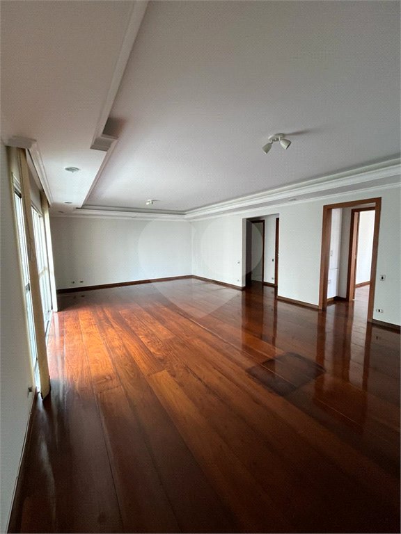 Apartamento à venda com 3 suítes em Aclimação, São Paulo, SP