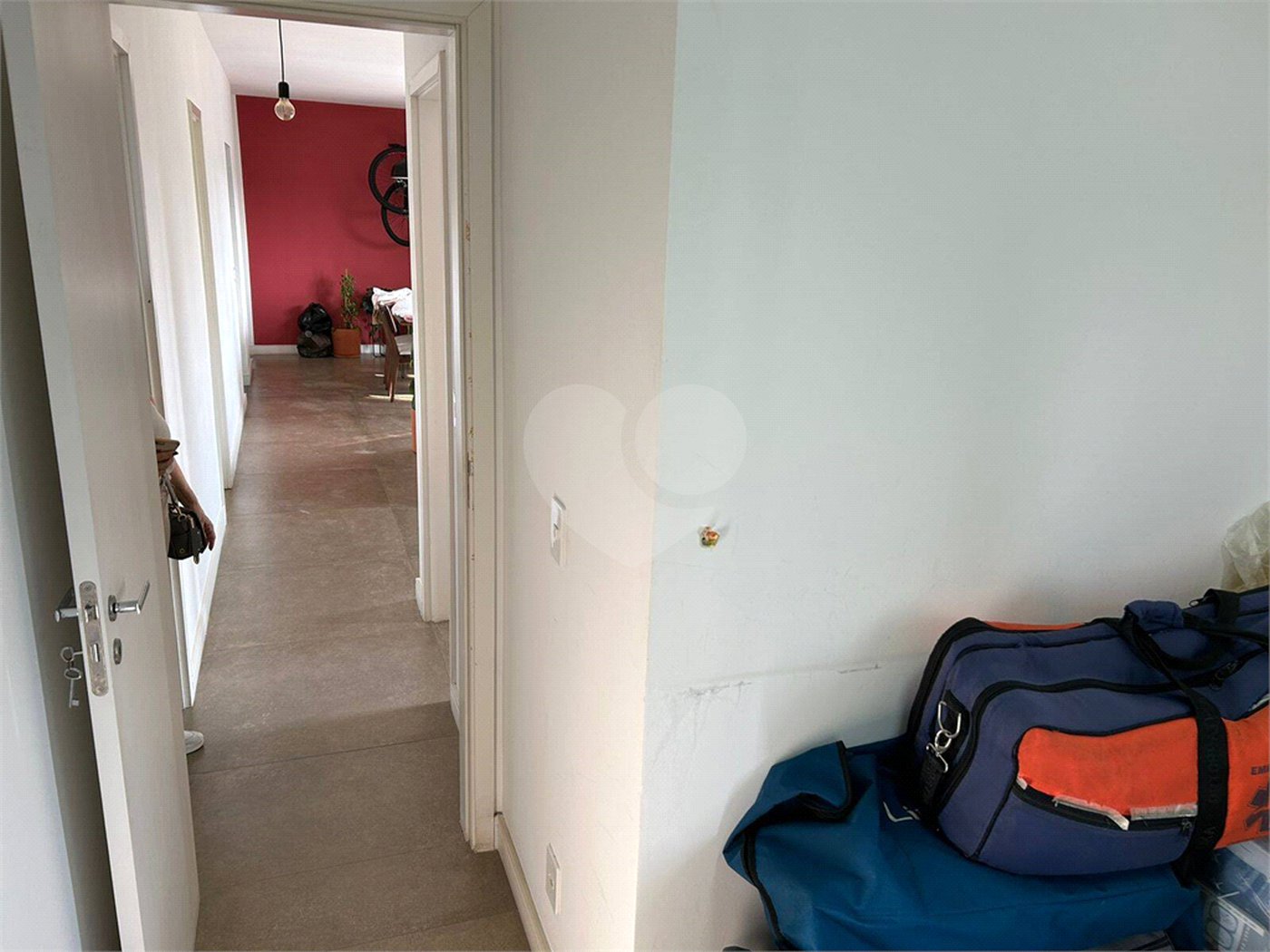 Apartamento à venda com 4 quartos, sendo 1 suíte,  em Jardim Armênia, Mogi das Cruzes, SP