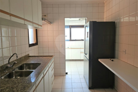 Apartamento para alugar com 3 quartos, sendo 1 suíte, em Alto da Boa Vista, São Paulo, SP
