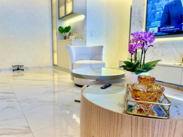 Apartamento à venda com 2 suítes em Jardim Prudência, São Paulo, SP