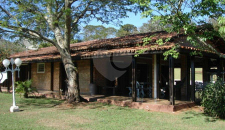 Sítio à venda com 10 quartos em Sítio Arueira, Piracaia, SP