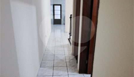 Sobrado à venda com 3 quartos, sendo 2 suítes,  em Jardim Adriana, Indaiatuba, SP