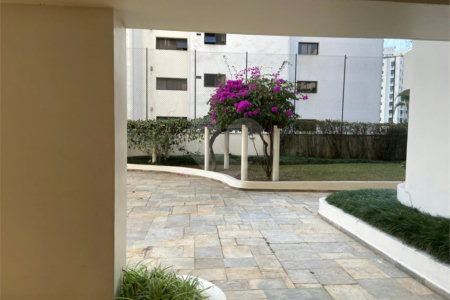 Apartamento à venda com 4 quartos, sendo 2 suítes, em Vila Andrade, São Paulo, SP