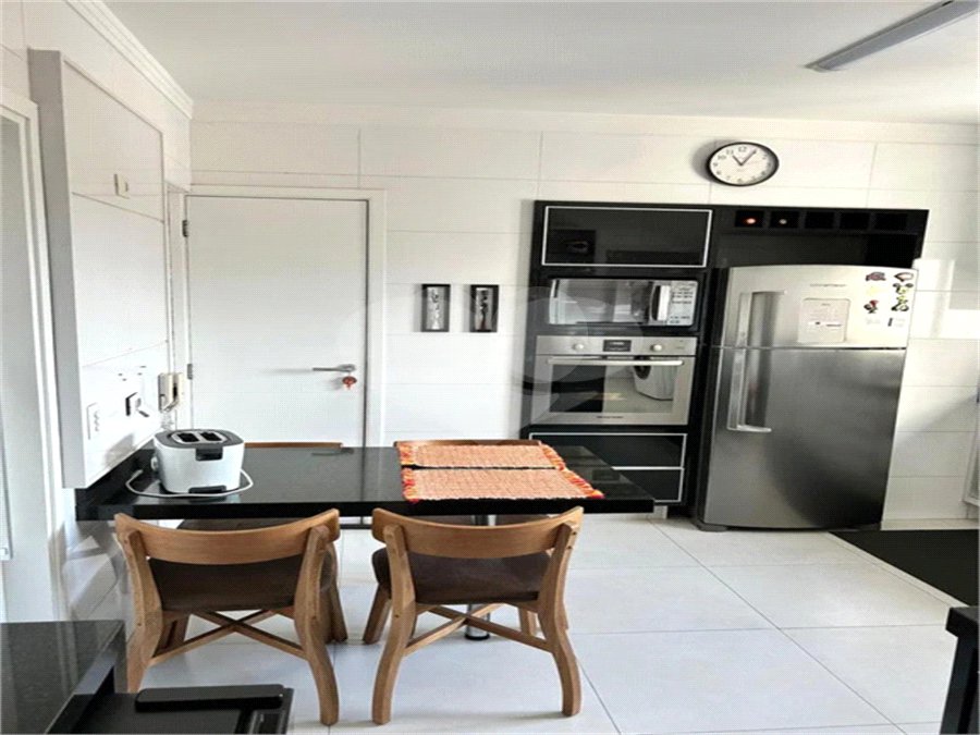 Apartamento à venda com 3 suítes em Vila Rosalia, Guarulhos, SP