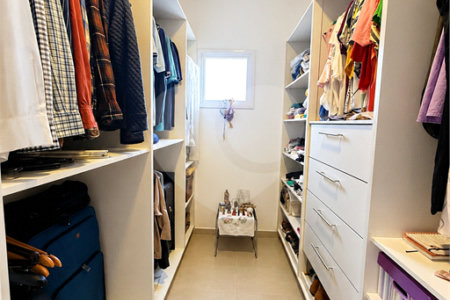 Casa à venda com 3 suítes no condomínio Via Castelli, Louveira - SP