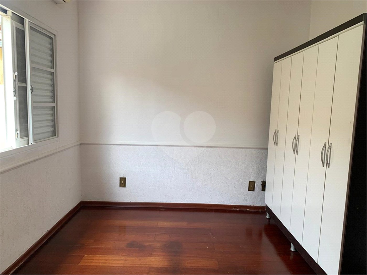 Sobrado à venda com 3 quartos, sendo 1 suíte, em Parque Residencial Rafael Alcalá, Porto Feliz, SP