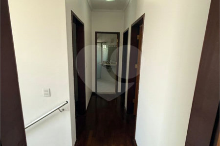 Casa à venda com 4 quartos, sendo 2 suítes,  no condomínio Arujá 5, Arujá - SP