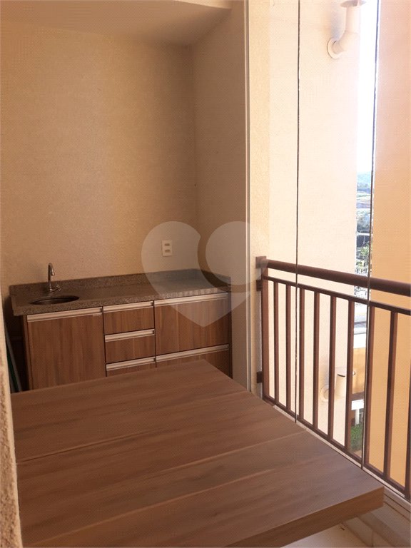 Apartamento à venda ou para alugar com 2 quartos, sendo 1 suíte, em Jardim Carambeí, São Roque, SP