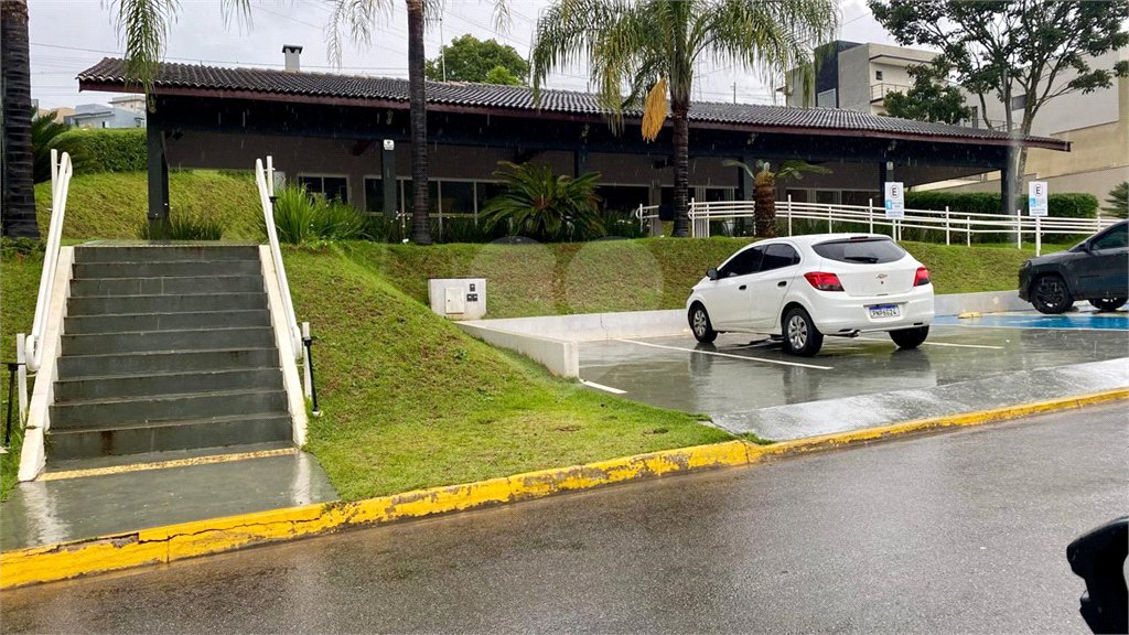 Casa à venda ou para alugar com 3 suítes no condomínio Villa Real, Bragança Paulista - SP