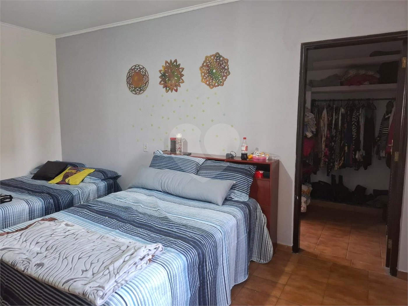 Sobrado à venda com 4 quartos, sendo 2 suítes,  em Campestre, Santo André, SP