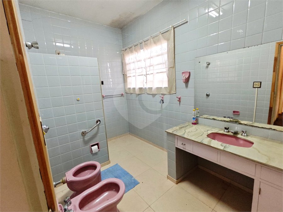 Casa Térrea Charmosa e Espaçosa na Vila Prado: Conforto, Praticidade e Próxima ao Centro!