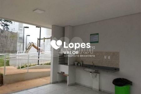Apartamento no Condomínio Parque dos Manacás