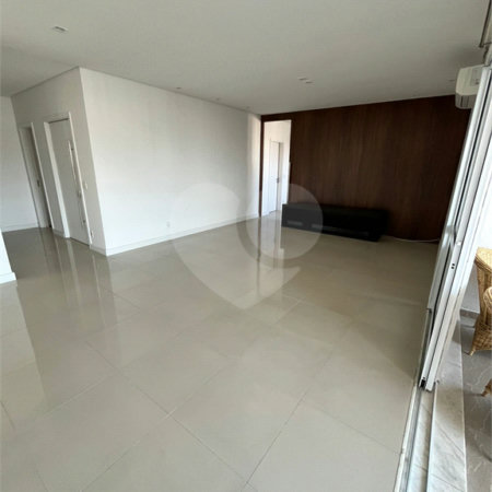 Apartamento à venda com 3 suítes em Vila Andrade, São Paulo, SP