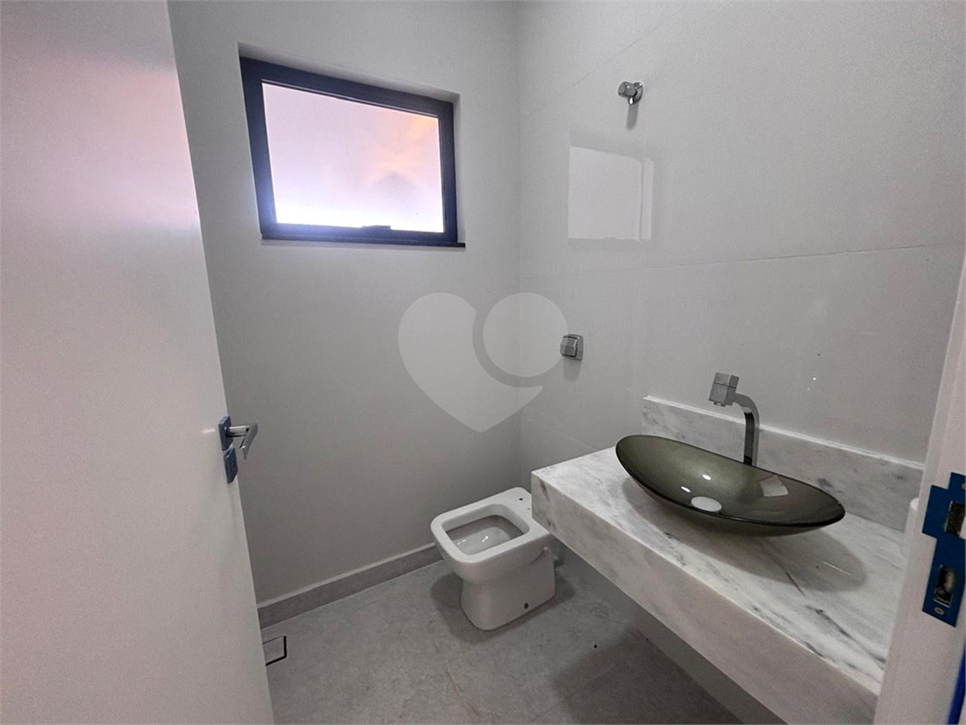 Casa à venda com 3 suítes no condomínio Campos do Conde I e II, Sorocaba - SP