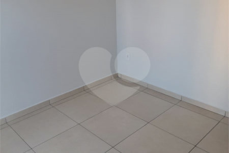 Sobrado à venda com 2 suítes em Jardim Nely, Indaiatuba, SP