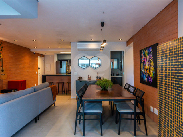 Apartamento à venda com 2 quartos, sendo 1 suíte,  em Chácara Santo Antônio (zona Sul), São Paulo, SP