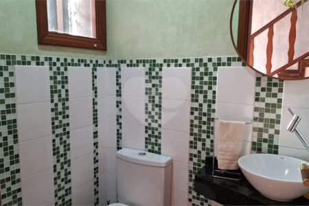 Sobrado à venda com 3 quartos, sendo 1 suíte, em Jardim Saira, Sorocaba, SP
