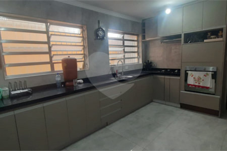 Sobrado à venda com 3 quartos, sendo 1 suíte, em Jardim Sarah, São Paulo, SP