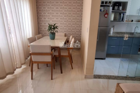 Casa à venda com 3 quartos, sendo 1 suíte, em Residencial Jardins da Catalunha, Atibaia, SP